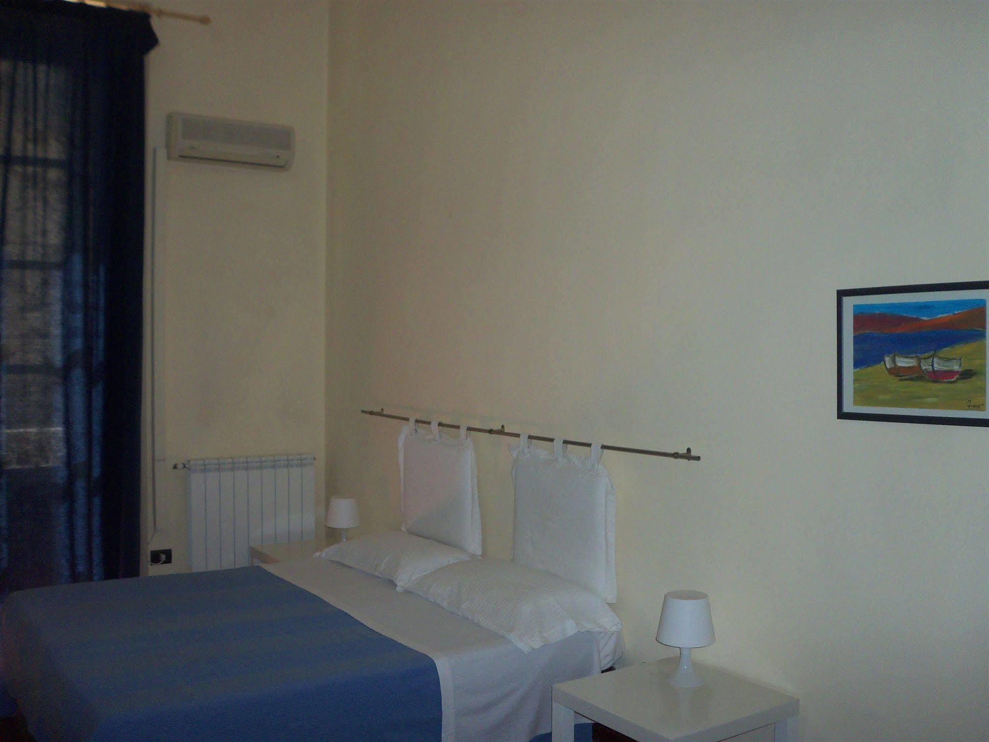 B&B Caravaggio Siracusa 200 Metres From Ortigia Syracuse Exterior photo